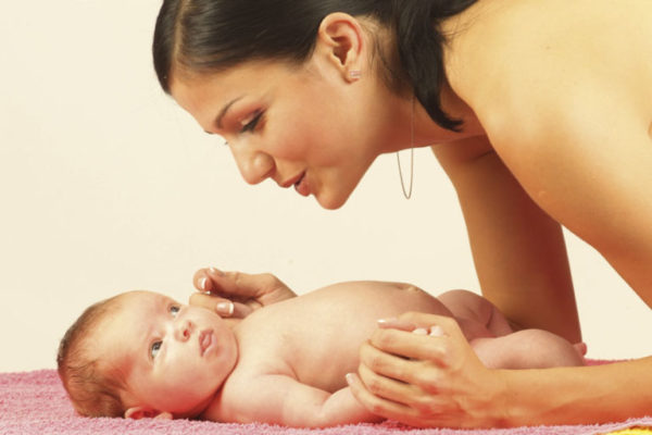 Soutěž o 3 balíčky špičkové aromaterapeutické biokosmetiky pro maminky a děti