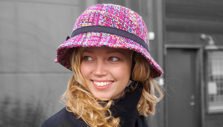 Vyhrajte elegantní stylovou helmu Yakkay dle vlastního výběru